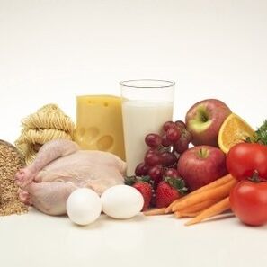протеинови храни и плодове на диета с шест венчелистчета