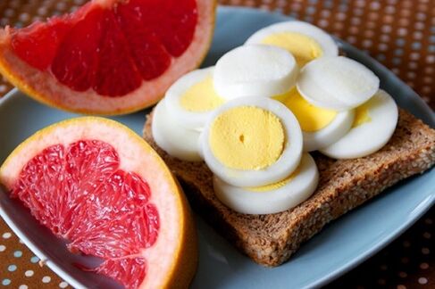 яйца и грейпфрут за диетата на маги
